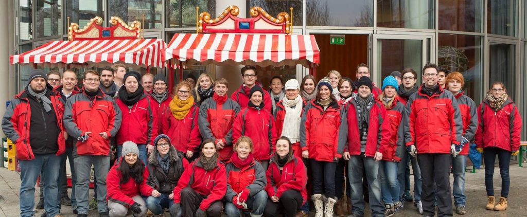 Teamfoto Weihnachtsplaner